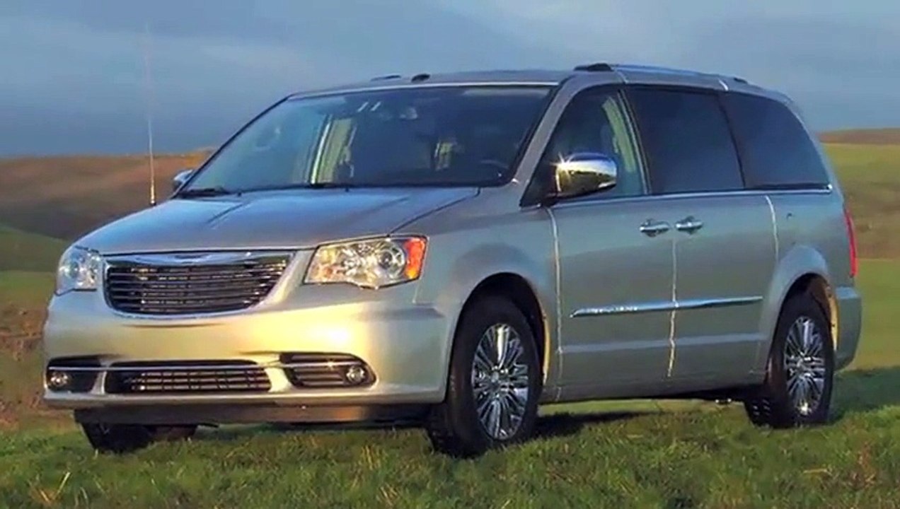 Warren, PA - Certified Chrysler Town and Country For Sale