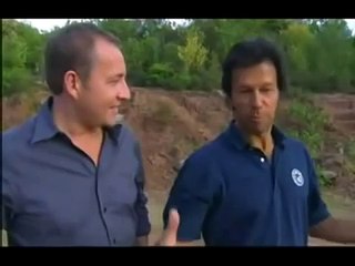 imran khan playing with his sons