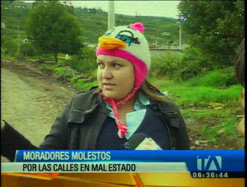 Moradores están molestos por las calles en mal estado en el barrio Los Pinos