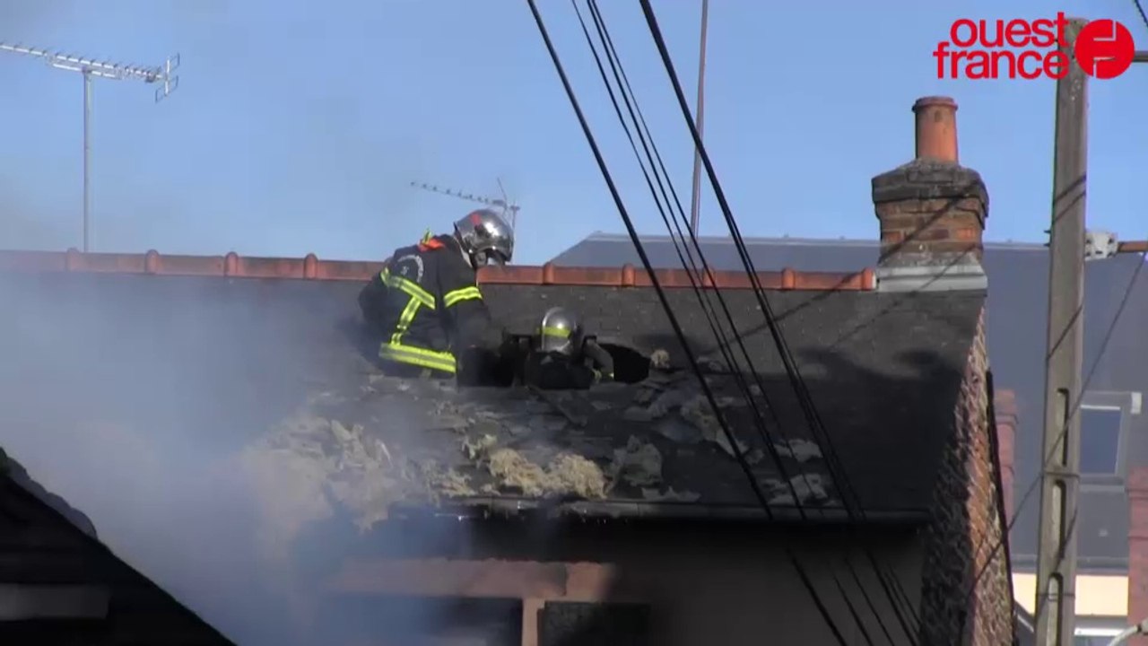 Incendie à Rennes. Un hangar et une maison en feu, ruelle de la Tuilerie