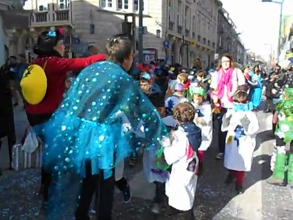 Beauvais : Carnaval dans les rues du centre