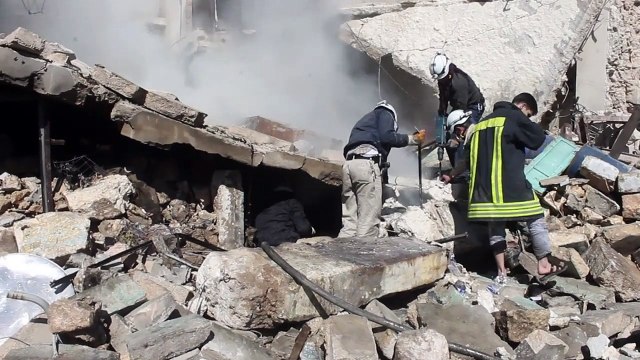 Ataque com explosivo mata 18 civis na Síria