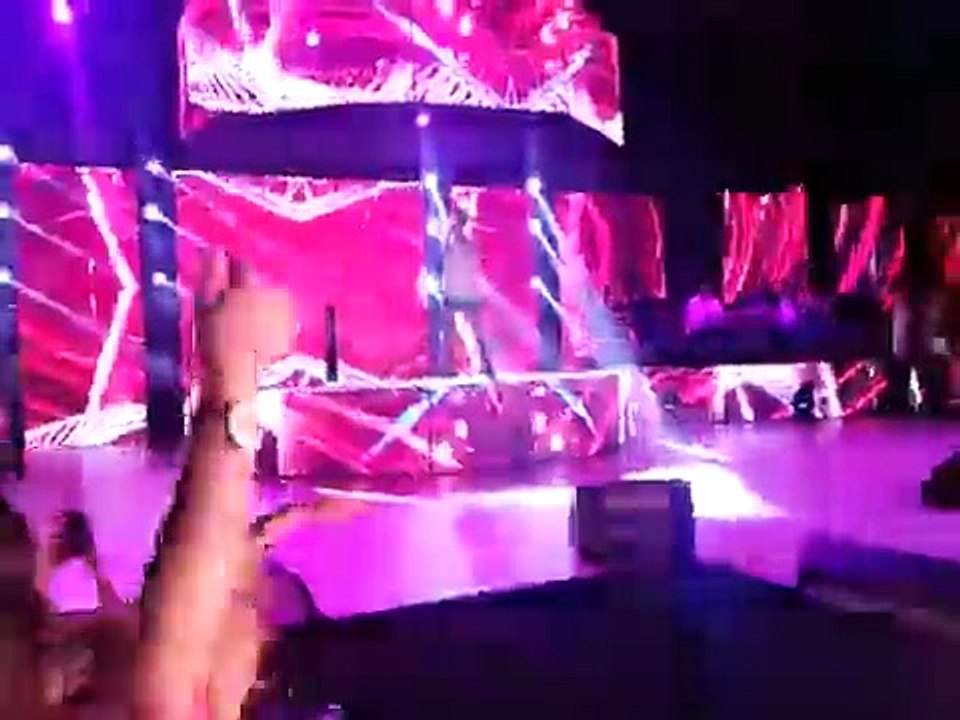 Demet Akalın - Kötü Kalp (Bostancı Gösteri Merkezi)