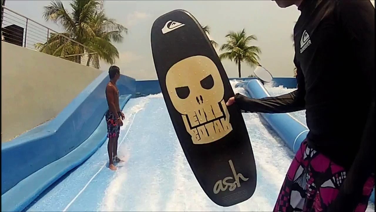 EvilBotak Basic FlowRider Tricks in Slow Mo