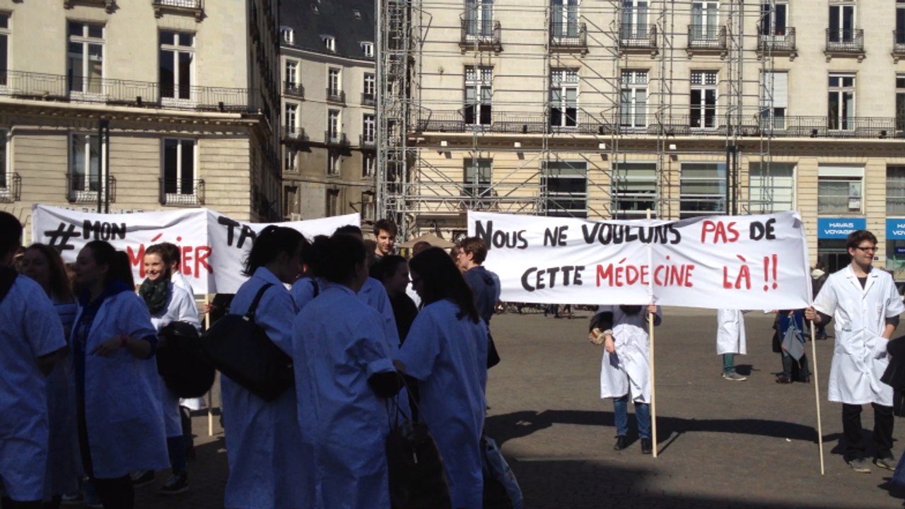 Les étudiants en médecine se mobilisent à Nantes