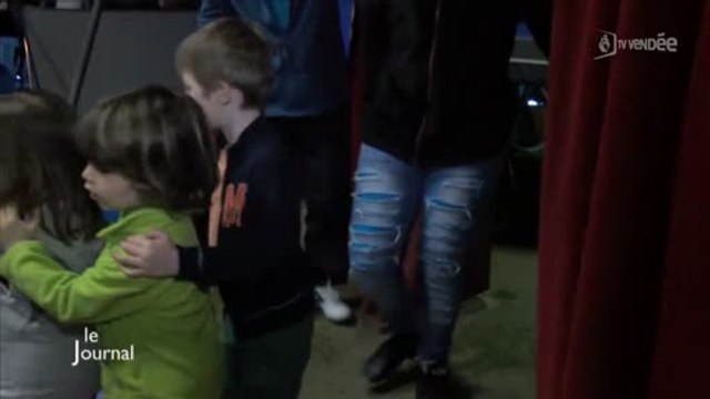 Les plus petits s’initient aux arts du cirque