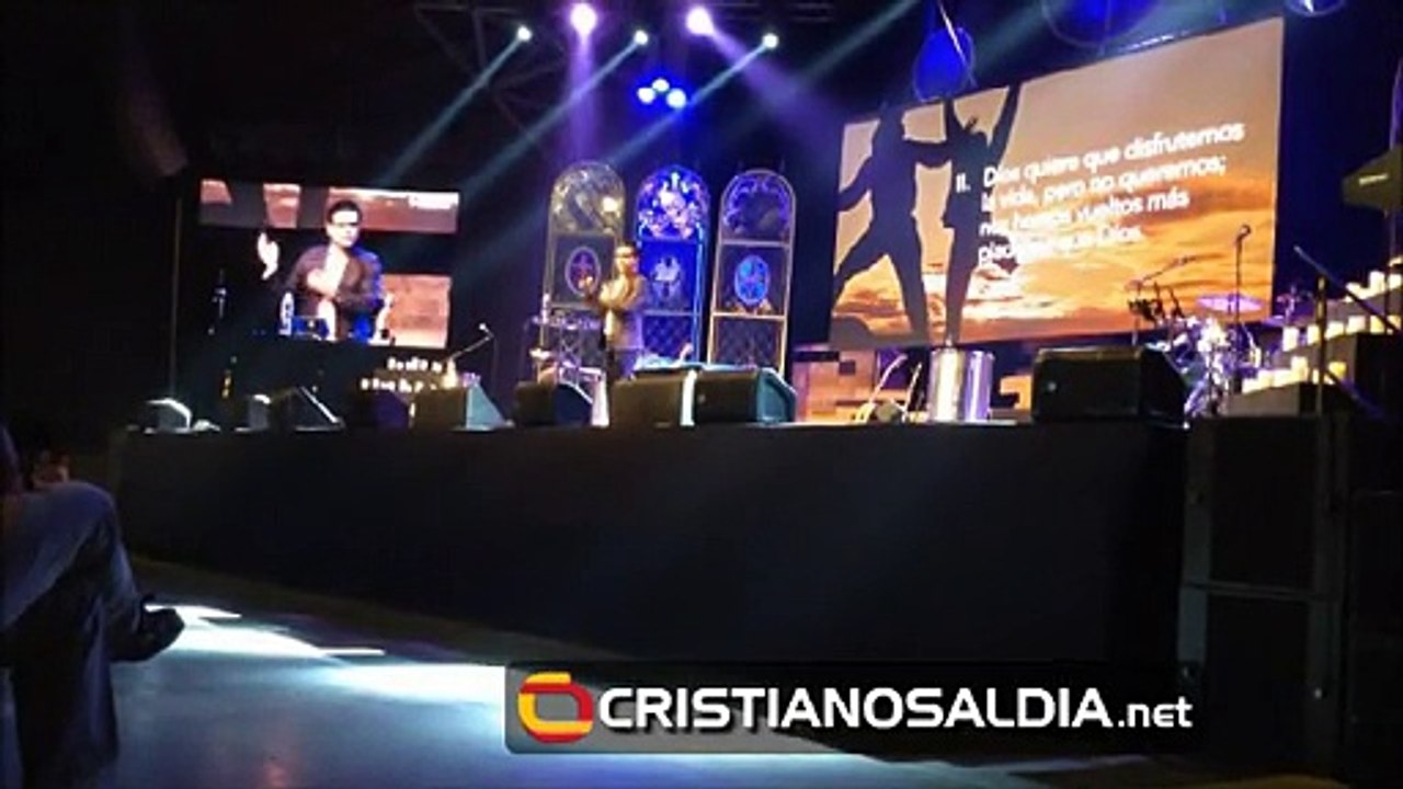 JESÚS ADRIAN ROMERO LLAMA A CRISTO BORRACHO