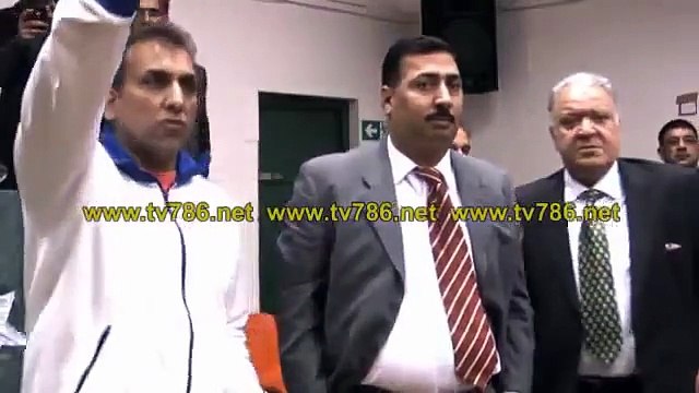 Dekhen London Main Zulfiqar Mirza Ko Sar e Aam Galiyan Dene Wale Ka Hashar Kiya Hua