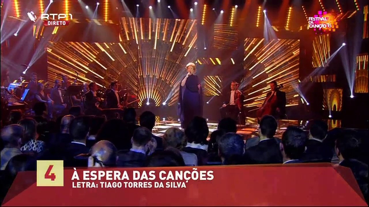 FC2015 SF2 04 Simone de Oliveira - À Espera das Canções