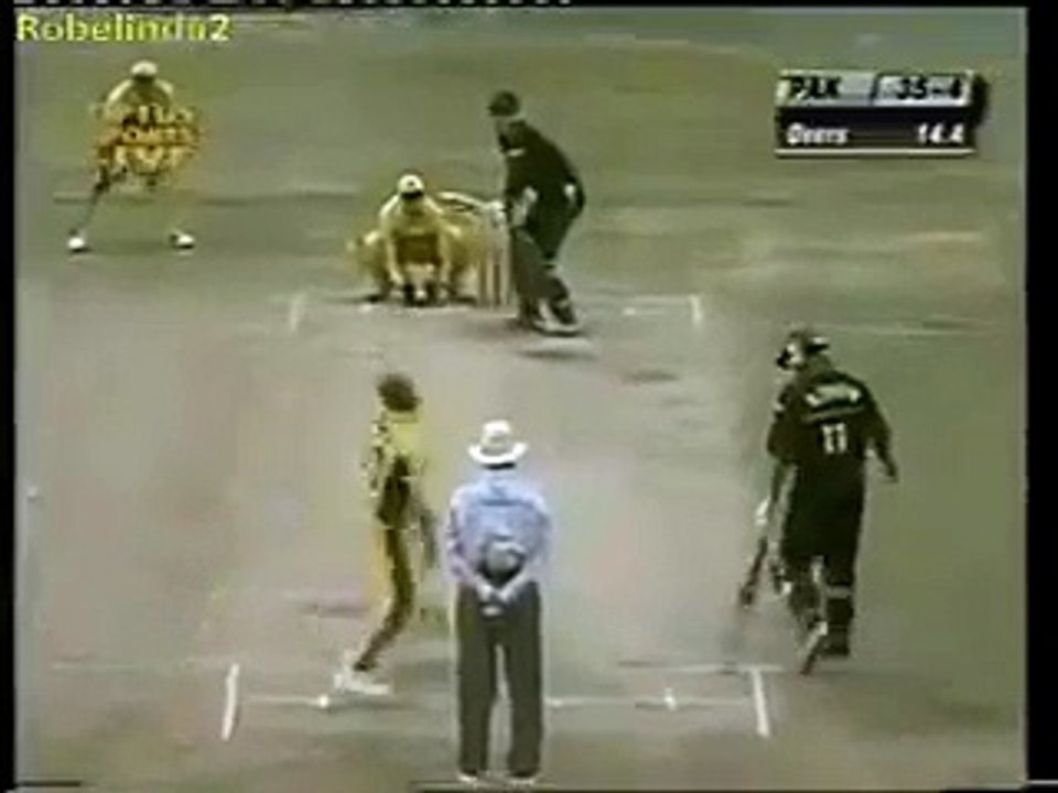 Young Misbah-ul-Haq hits two HUGE SIXES to watch dailymotion
