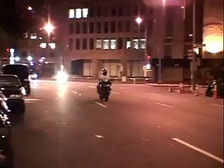 Motosikletle Anlamsız Hareketler