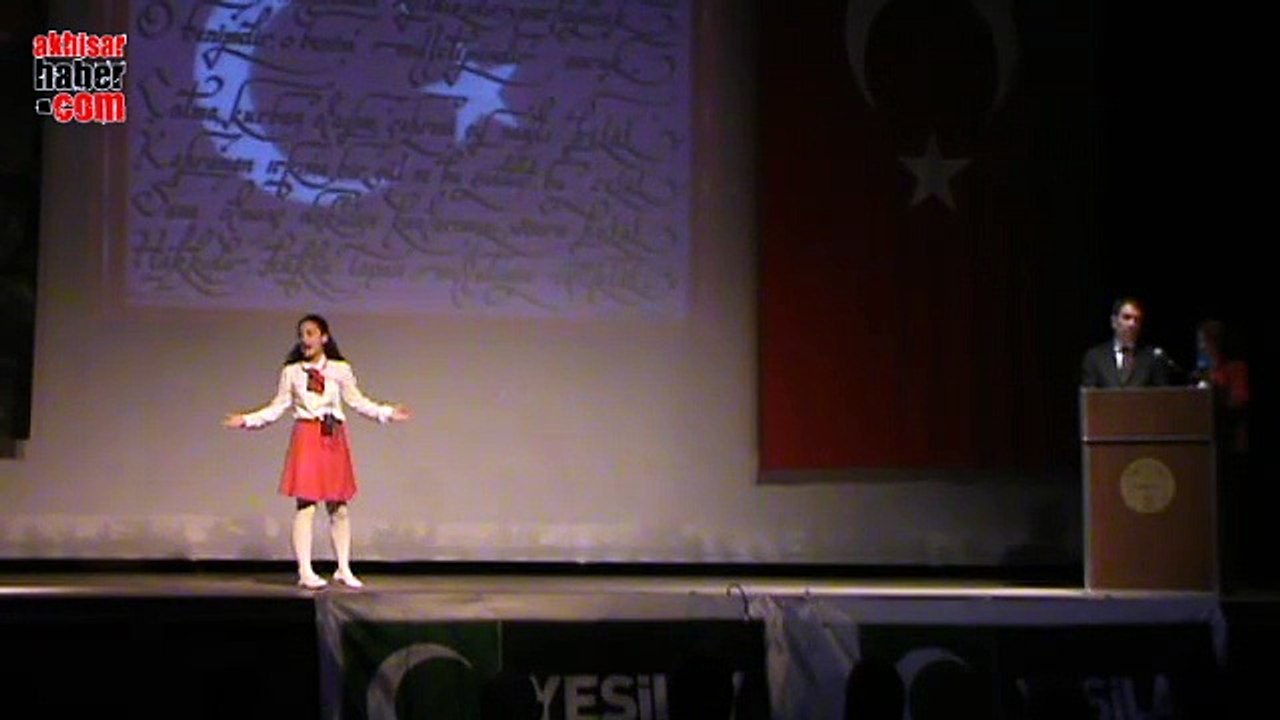 Akhisar 2015 Ortaokullar Arası İStiklal Marşı Okuma Yarışması