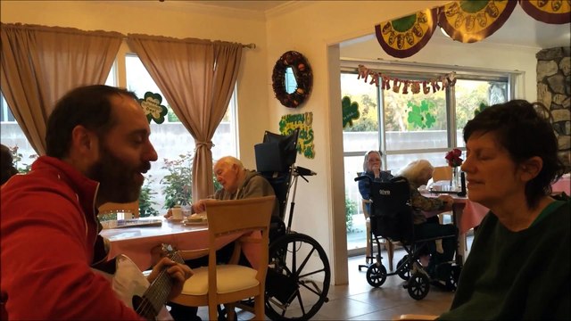 This son plays guitar to his sick mother : so cute an emotional moment!