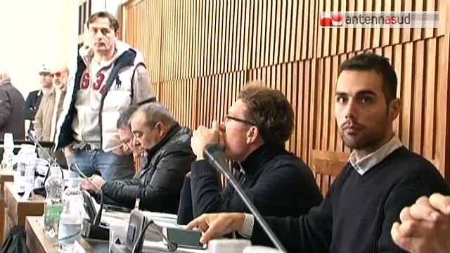 TG 05.03.15 Brindisi, gli amministratori comunali si autotassano per aiutare gli sfrattati