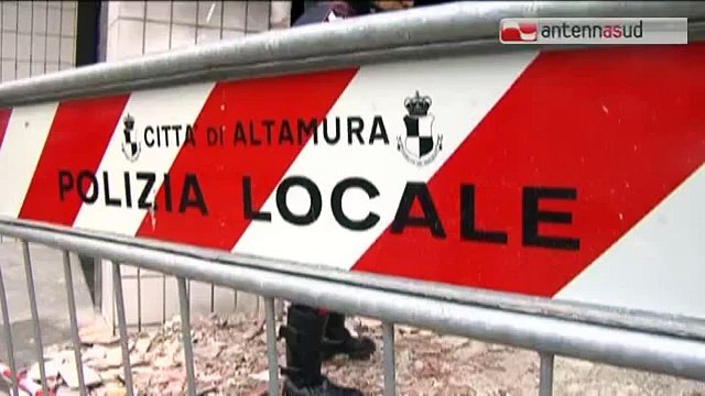 TG 05.03.15 Strage sfiorata in sala giochi ad Altamura, bomba ferisce 8 giovani. Tre sono gravi