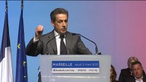 Manuel Valls et Nicolas Sarkozy s'affrontent à distance lors de meetings