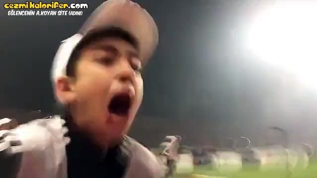 Beşiktaş - Liverpool Maçındaki Top Toplayıcı Çocuğun Sevinci