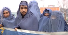 Afghanistan : ils manifestent en burqa pour défendre la cause des femmes