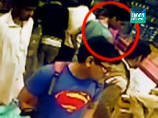 CCTV footage of robbery in Karachi mobile market