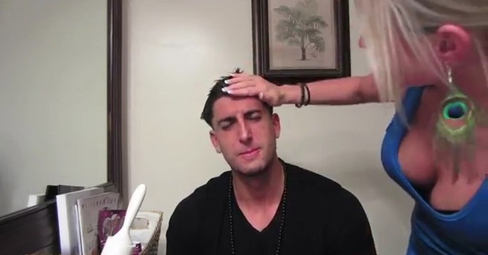 Erkek Arkadaşına Öyle Bir Şaka Yaptı ki!