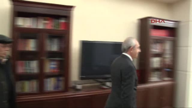 Kılıçdaroğlu, Öğrenci M.e.a. ile Parti Genel Merkezi'nde Görüştü