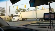 Worlds Dumbest Trucker