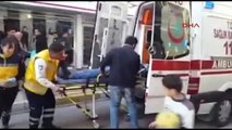 Bıçaklandı, Sigara İçerek Ambulans Bekledi