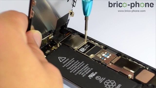 Tuto : Changement la vitre cassée Iphone 5S démontage + remontage HD