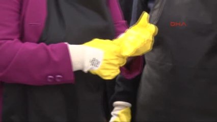 İzmir Şiddete Karşı Duvar Ördüler