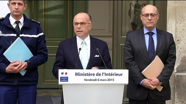 L'évacuation de Sivens s'est déroulée sans incident majeur , selon Cazeneuve