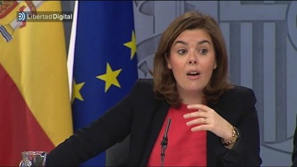 Soraya compara a Ciudadanos con los que miran las obras