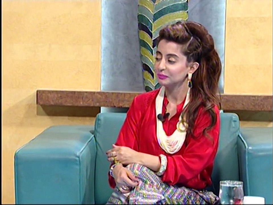 The Weekend Buzz 16-11-14 Part 01