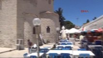 İzmir Arşiv Turizm Cenneti Alaçatı'da 24 İşyeri ve Otel İçin Tahliye Kararı