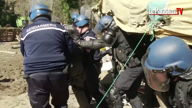 Evacuation musclée du site du barrage de Sivens