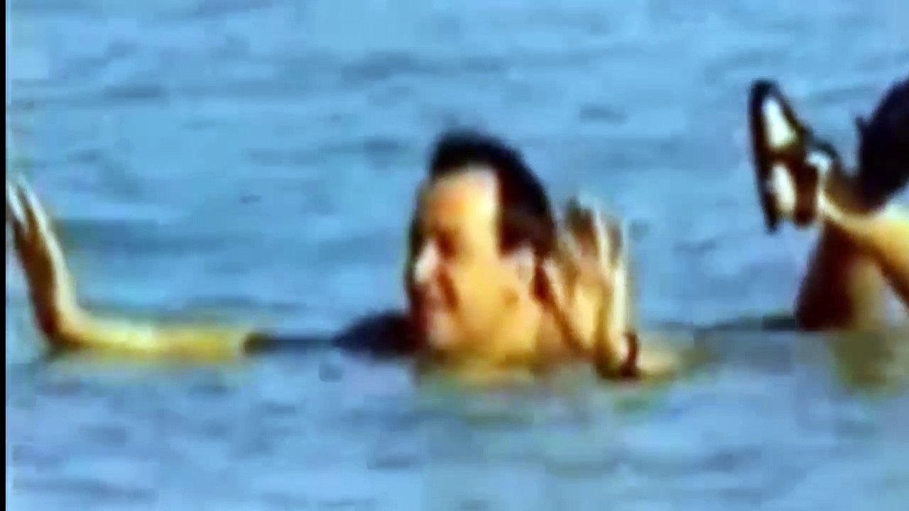 amazing swiming trick