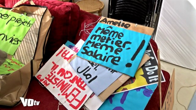 Du côté des femmes prépare la journée de la femme