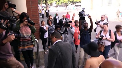 Caso de bebê roubado há 17 anos gera comoção na África do Sul