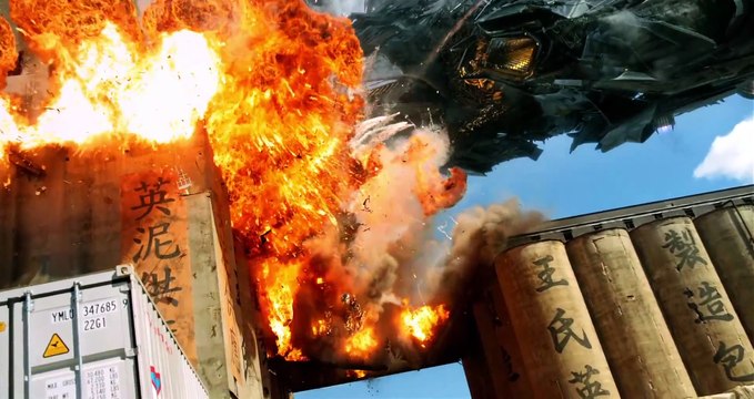 Transformers- Age of Extinction - CLIP- Optimus vs. Lockdown Final Fight (2014) - IMAX