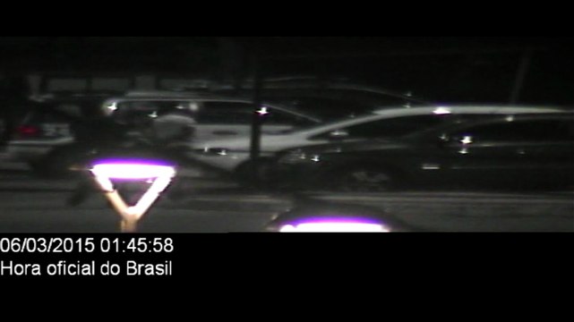 Guarda Municipal de Vitória aborda suspeitos de tráfico na Praia do Canto