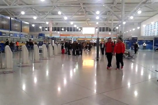 RedPlanet.gr - Ρομπέρτο και Μποτία στο Ελευθέριος Βενιζέλος