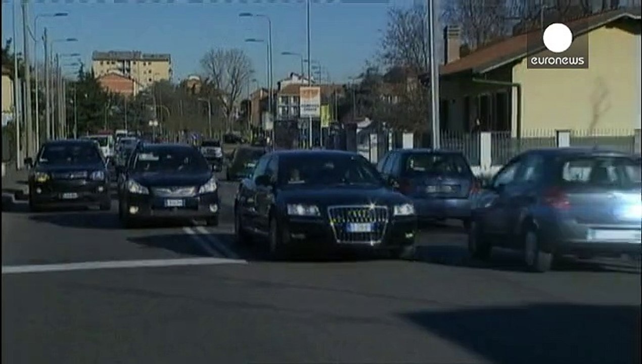 Italien: Berlusconi hat Strafe abgearbeitet