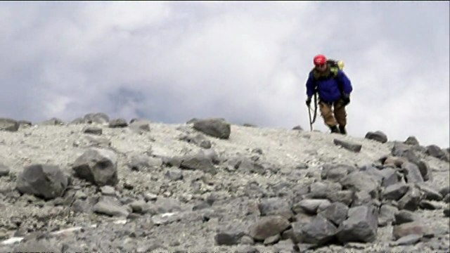 Hallan dos “momias” congeladas en Pico Orizaba