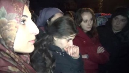 Kars'ta Kız Öğrenciler, Ölen Safinaz Öretmen İçin Yol Kapattı Ek