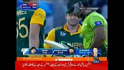 Pakistan set 223 runs target for South Africa