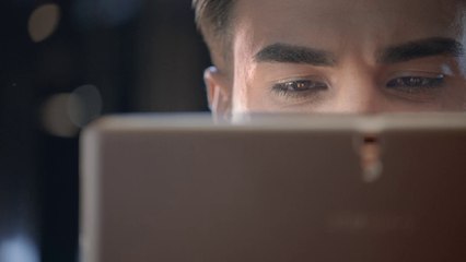 Samsung Galaxy Tab S 'The Swipe'