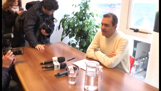 Napoli - De Magistris presenta DemA -2- (06.03.15)