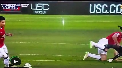 Jonny Evans Papiss Cisse incident