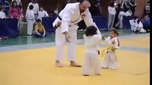 The Cutest Fight Ever Of 2 Young Girls