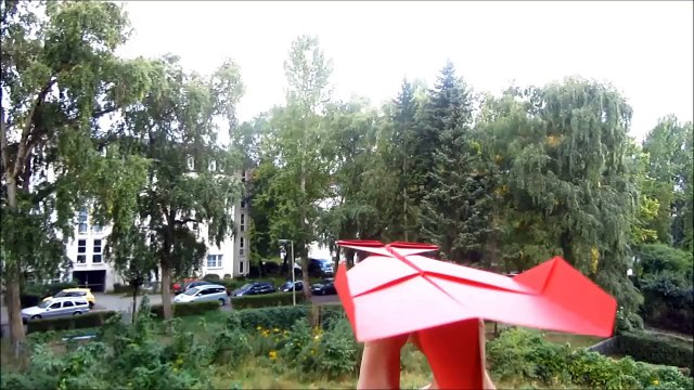 Comment faire un Avion en Papier qui Vole Bien et Longtemps - Origami Avion Papier | Amelie