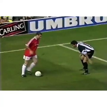 Eric Cantona efface tout le monde